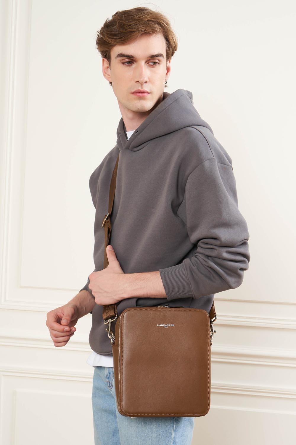 "Crossbody" taska,,  M Paris Homme, Dökkbrún