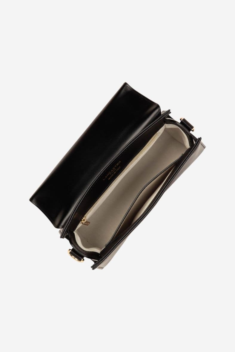 Handtaska.  Suave Evenly, Svört