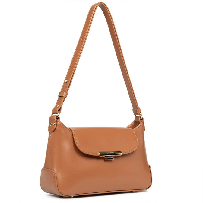 Axlartaska,  M Suave Evenly, Úlfaldalit (Camel)