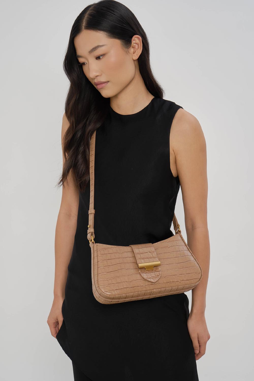 Axlartaska,  Exo Ily, Sandbrún