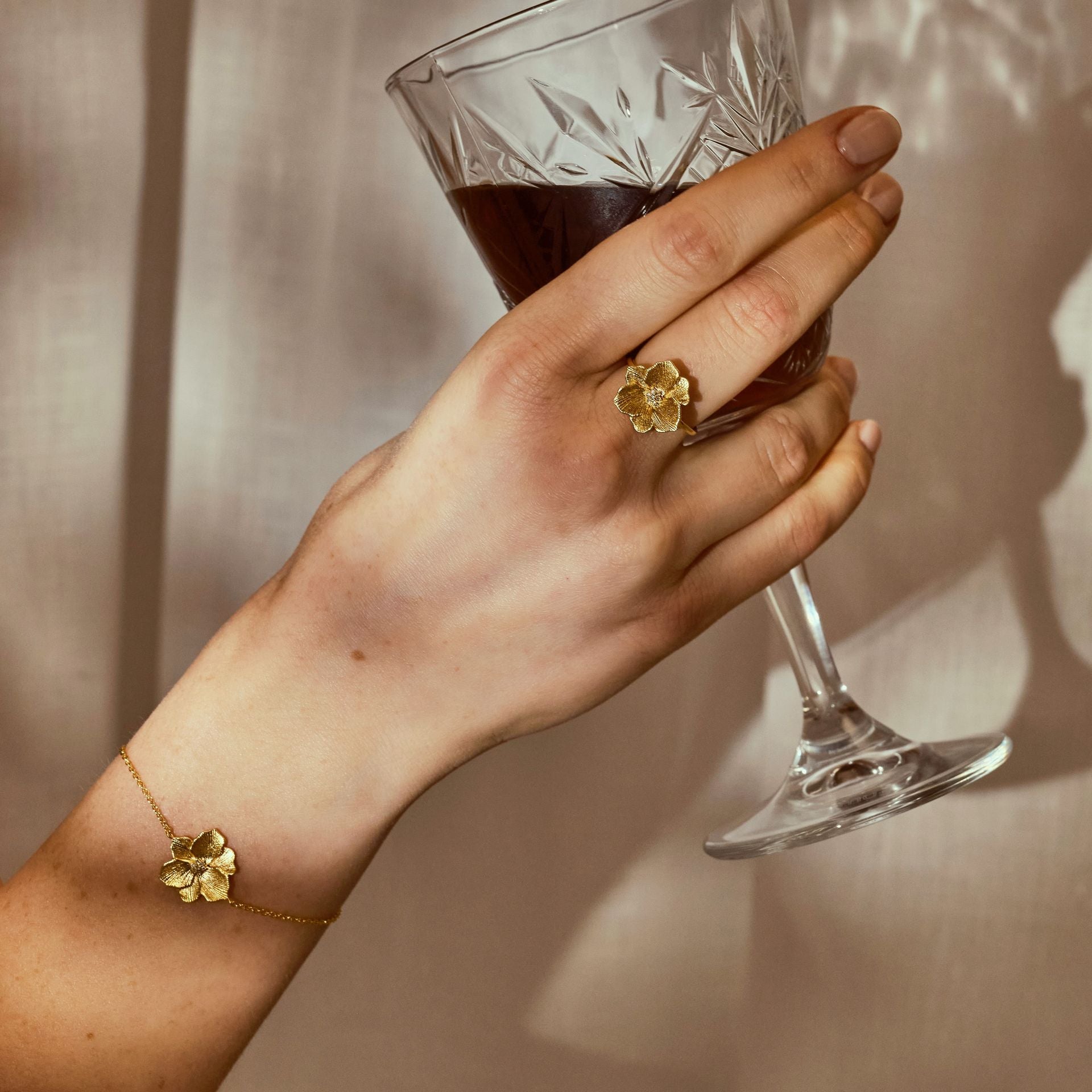 Jasmine Armband, Hvítagullshúð