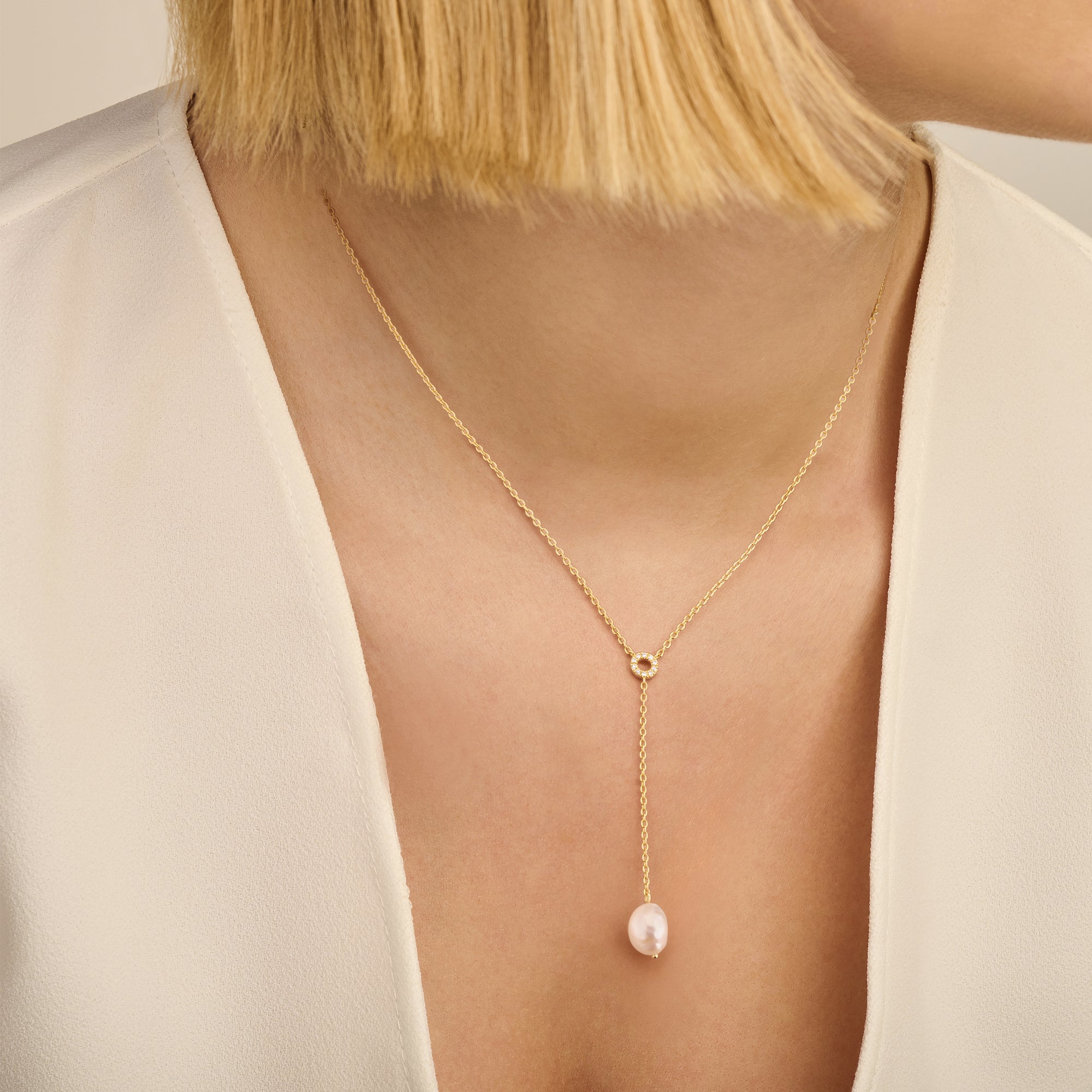 Lucy Hálsfesti, Gullhúð